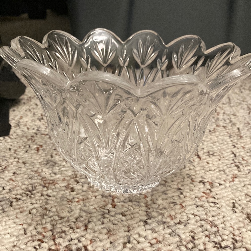 Crystal dish